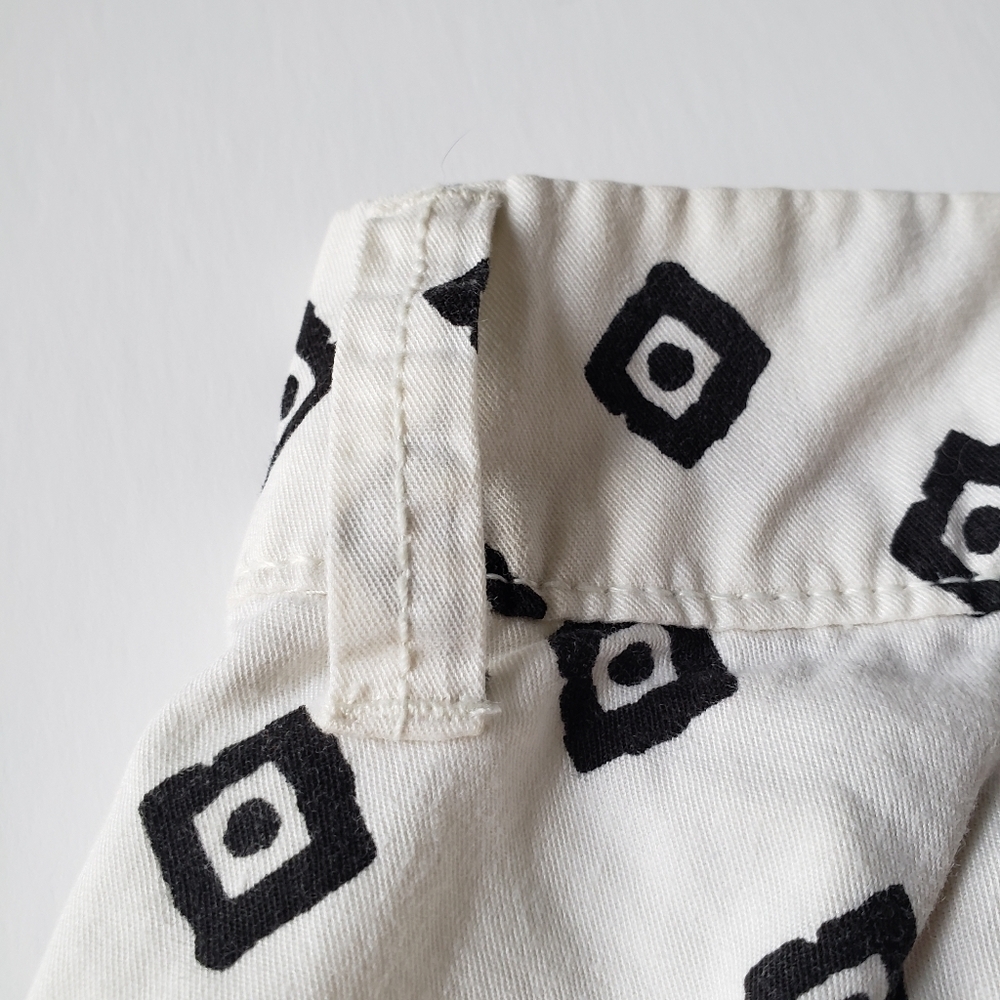 Old Navy shorts size 2 - Picture 6 of 8